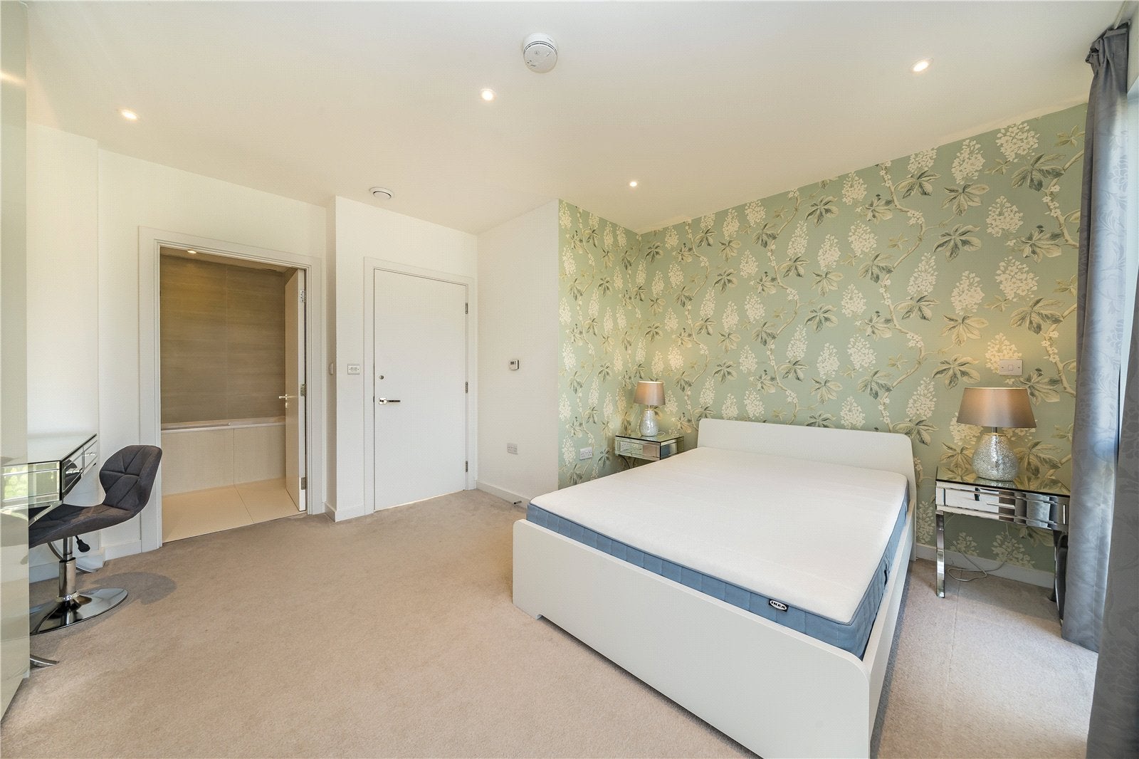 House Handley Drive in Greater London