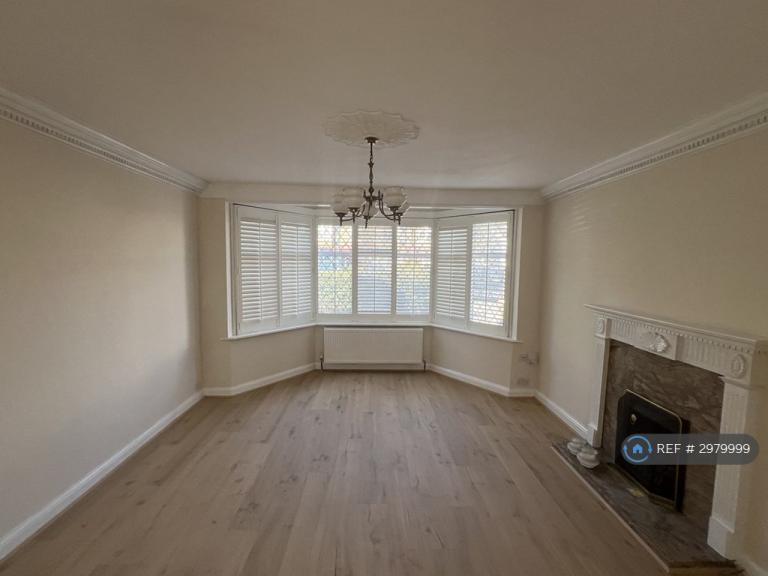 House Elm Way in Greater London