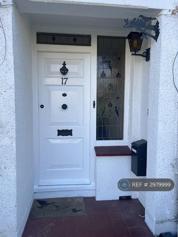 House Elm Way in Greater London