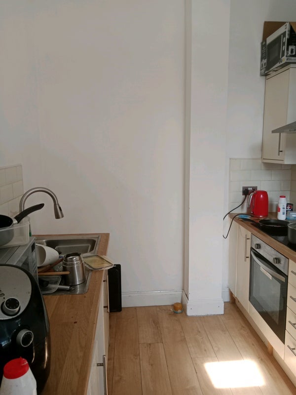 Room Armstrong Road in North Tyneside