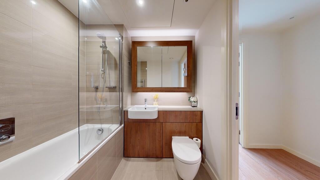 Flat Camberwell Passage in Greater London