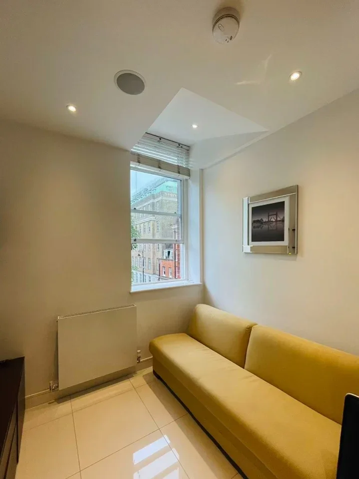 Flat Judd Street in Greater London
