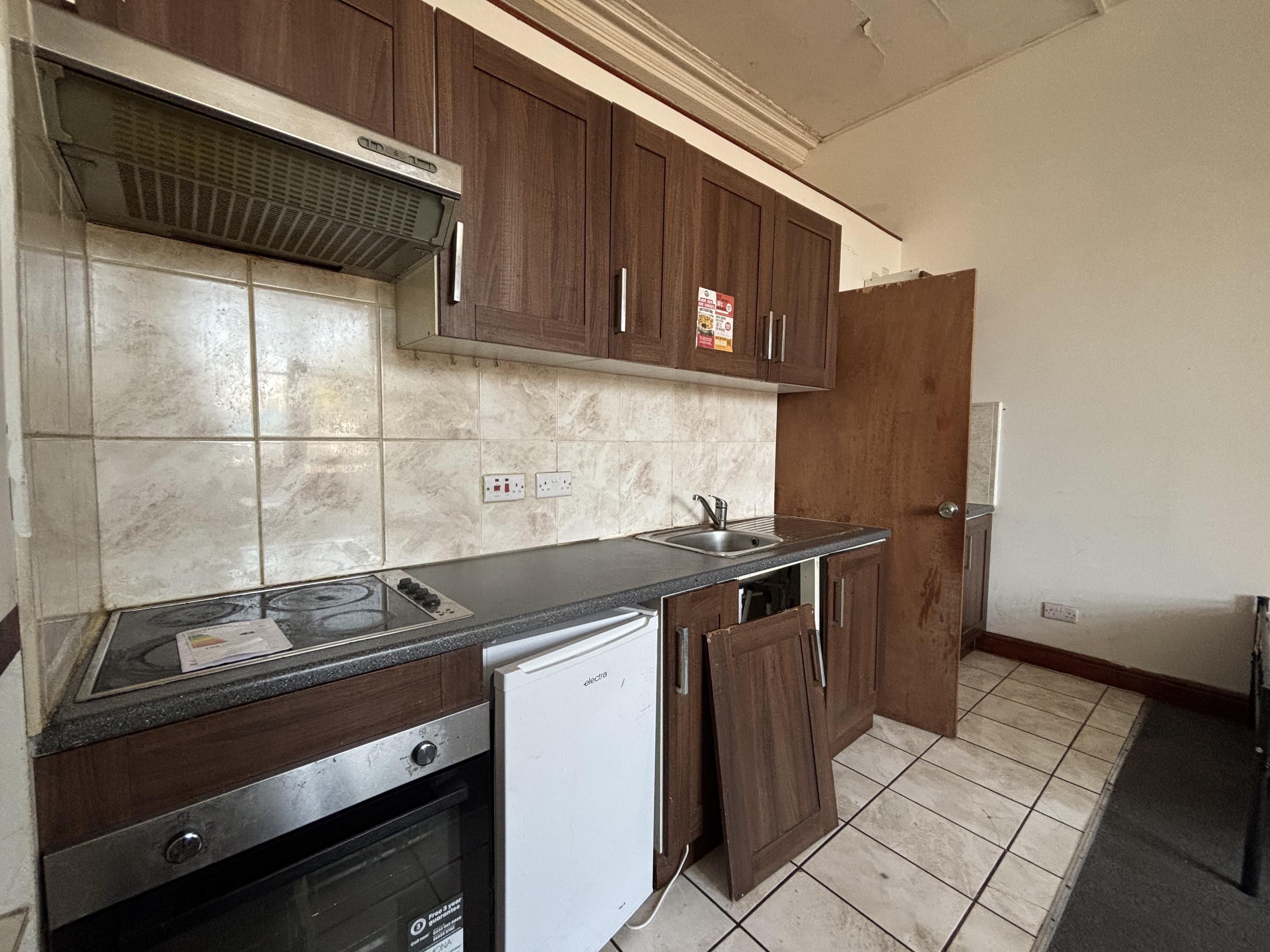 Flat Gloucester Road in Bristol