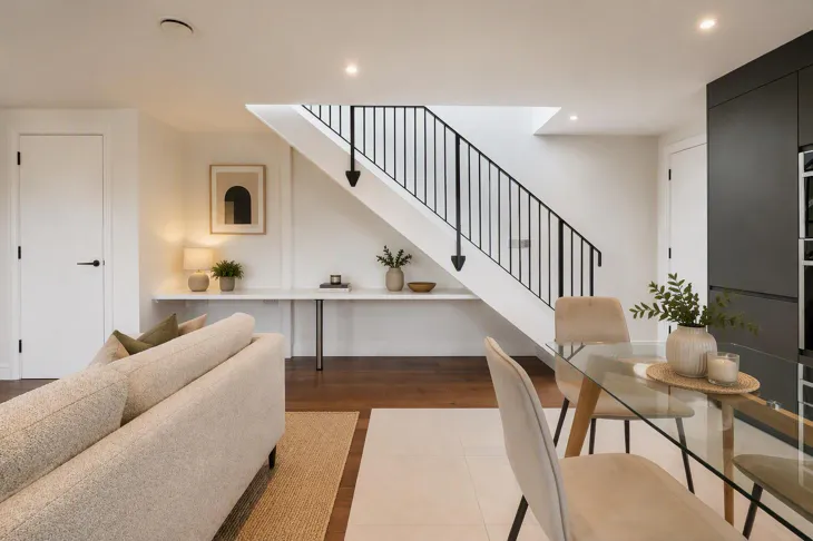 Flat Beechcroft Avenue in Greater London