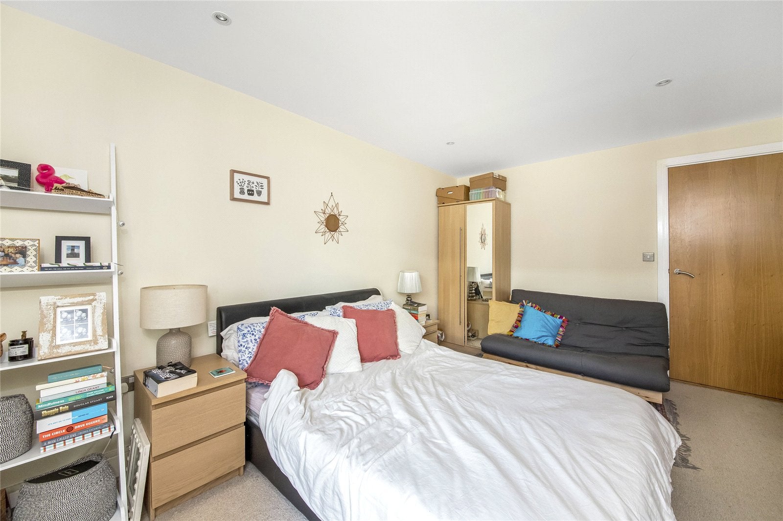 Flat Merryweather Place in Greater London