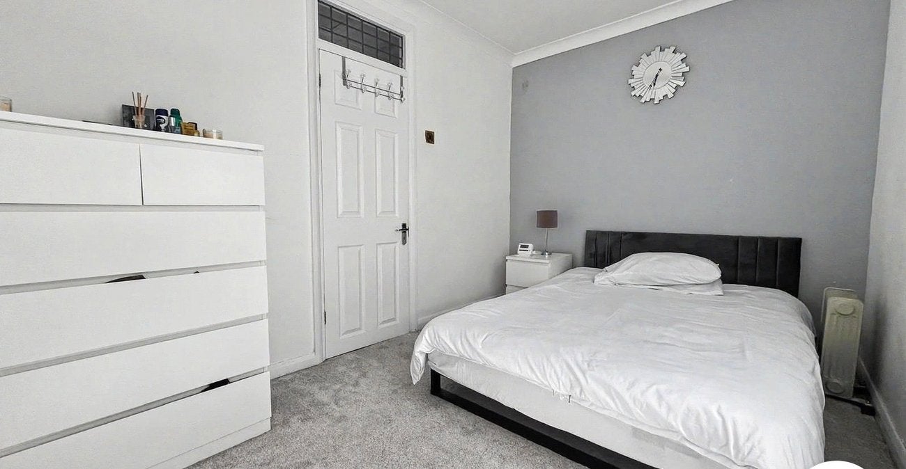 House Finchley Close in Dartford