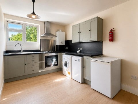 Flat Voss Street in Greater London