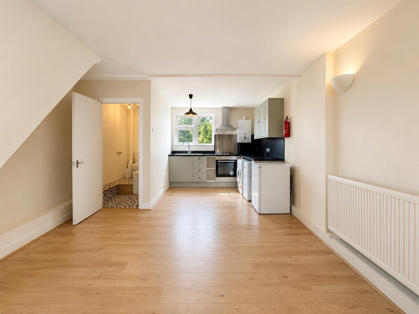 Flat Voss Street in Greater London