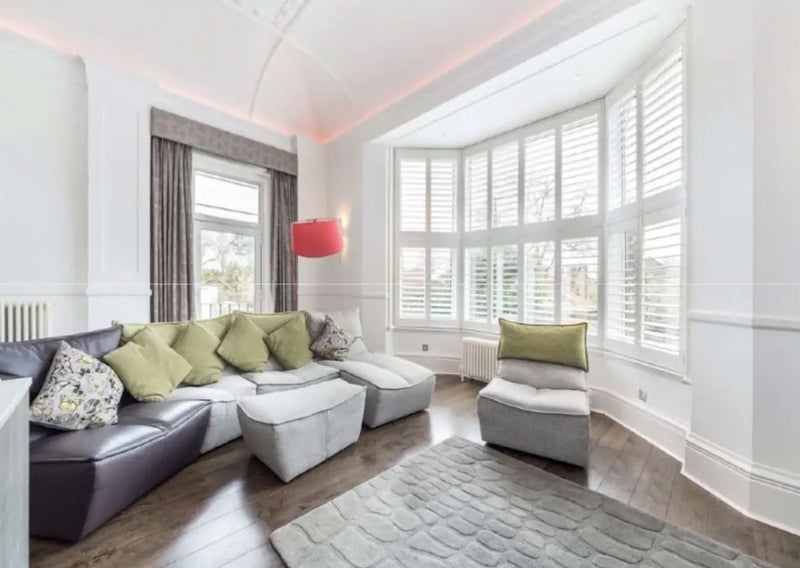 Room Castelnau in Greater London