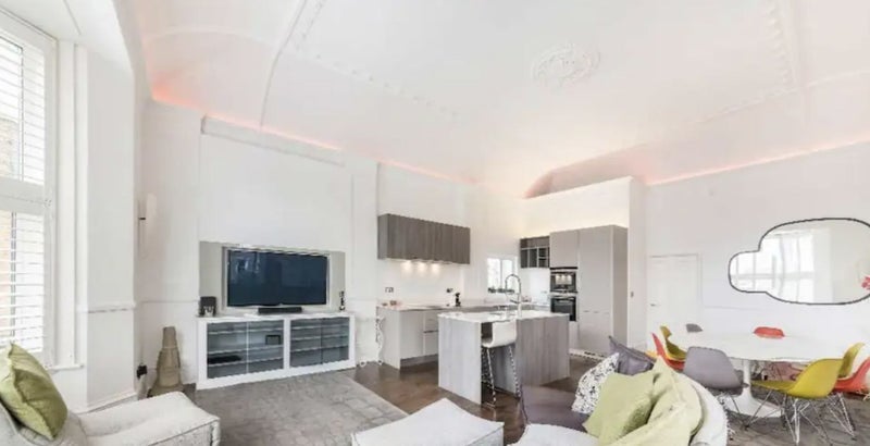 Room Castelnau in Greater London