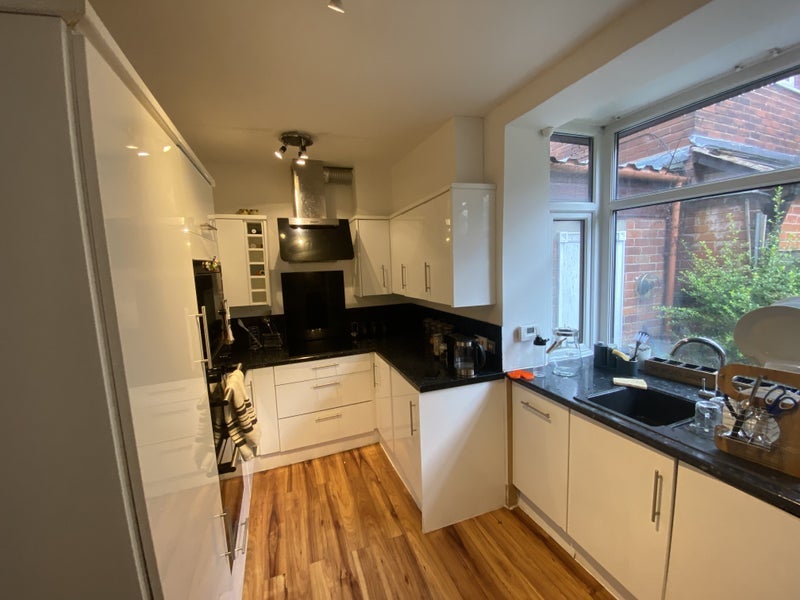 Room Pinfold Lane in Whitefield
