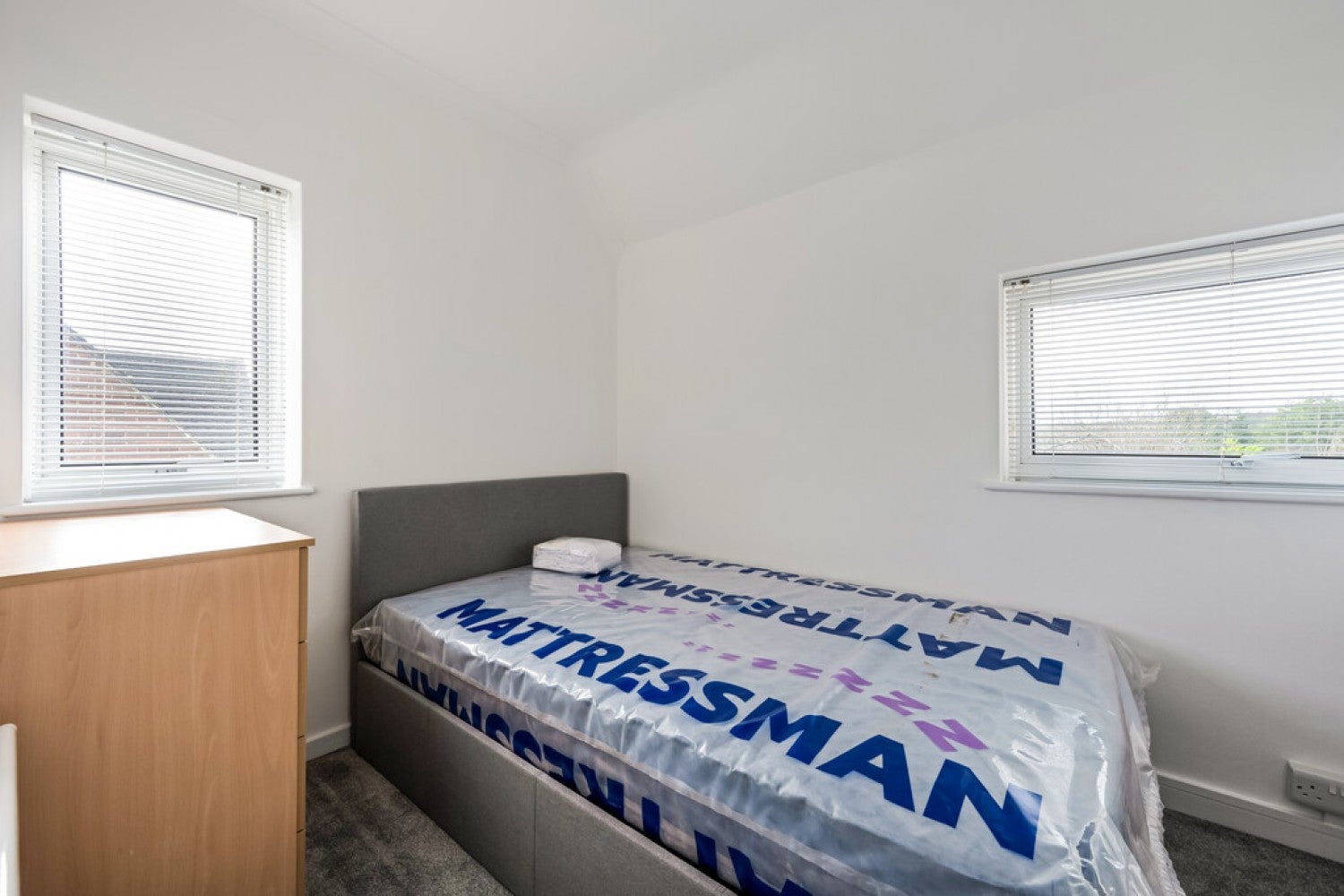 Room Sheridan Close in Winchester