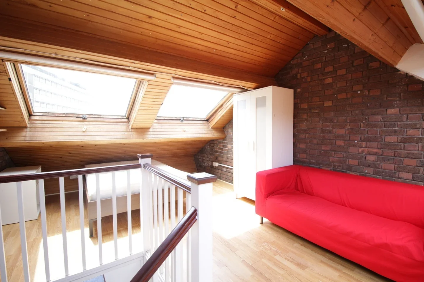 Room Bonny Street in Greater London
