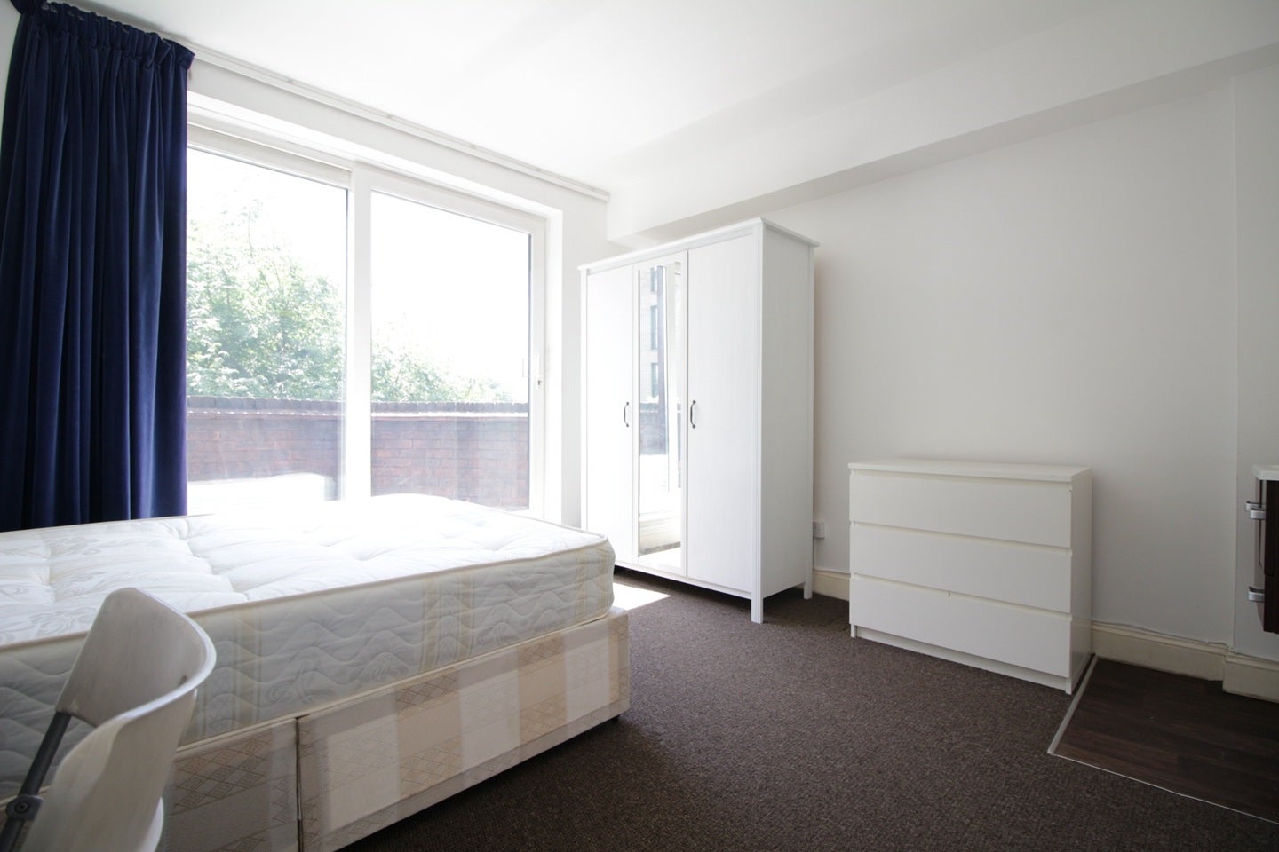 Room Bonny Street in Greater London