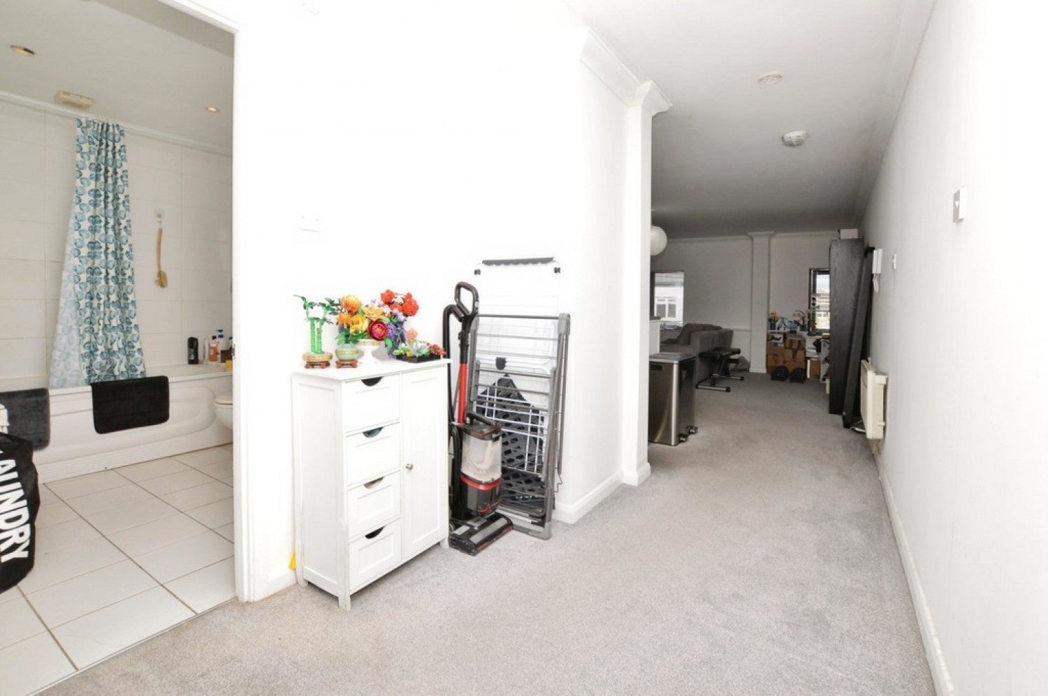 Flat Marlborough Road in Woking