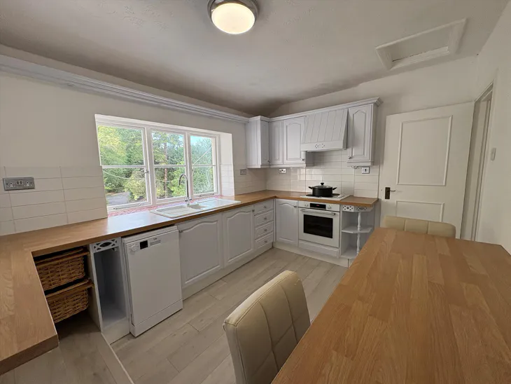 Flat Fairway in Borough of Runnymede