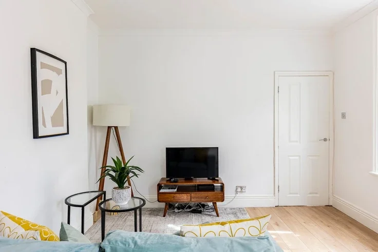 Flat Lidyard Road in Greater London