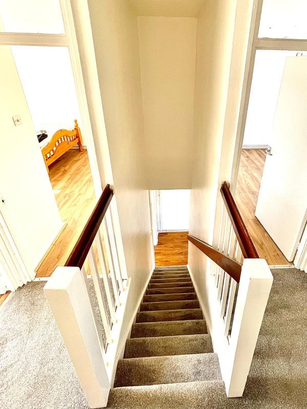 Room Woodseer Street in Greater London