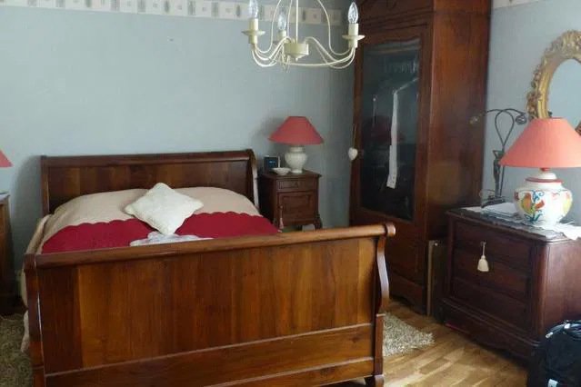 Room Rue Evrard in Juliénas