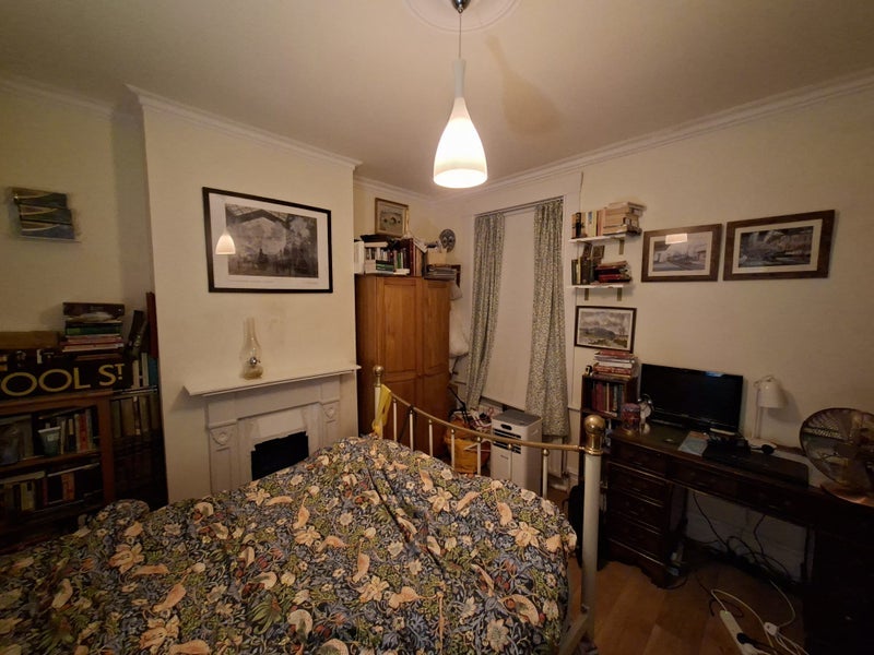 Room Stella Road in Greater London