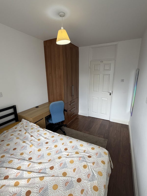 Room Ambrose Street in Greater London