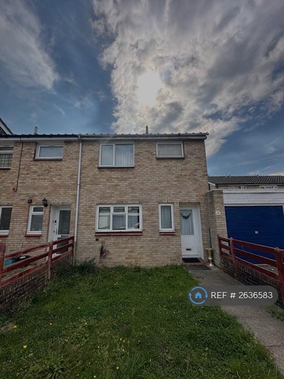 House Medway Close in Greater London