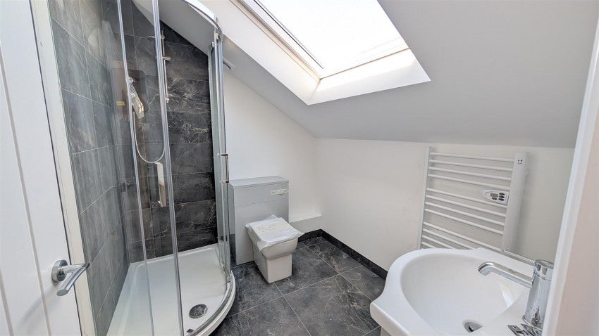 Flat New Street in Royal Leamington Spa