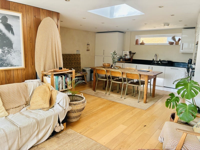Room Acton Mews in Greater London
