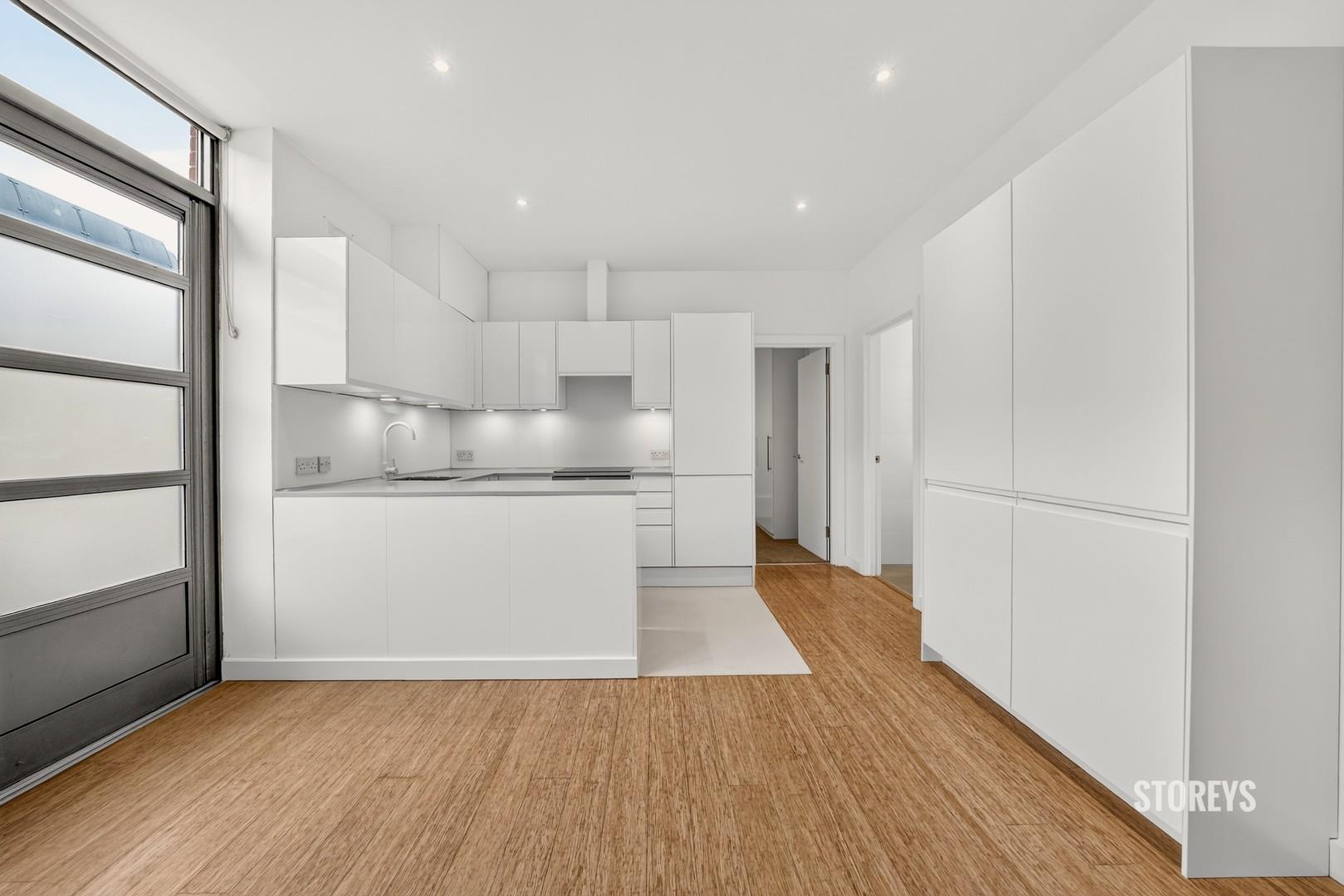 Flat Teesdale Street in Greater London