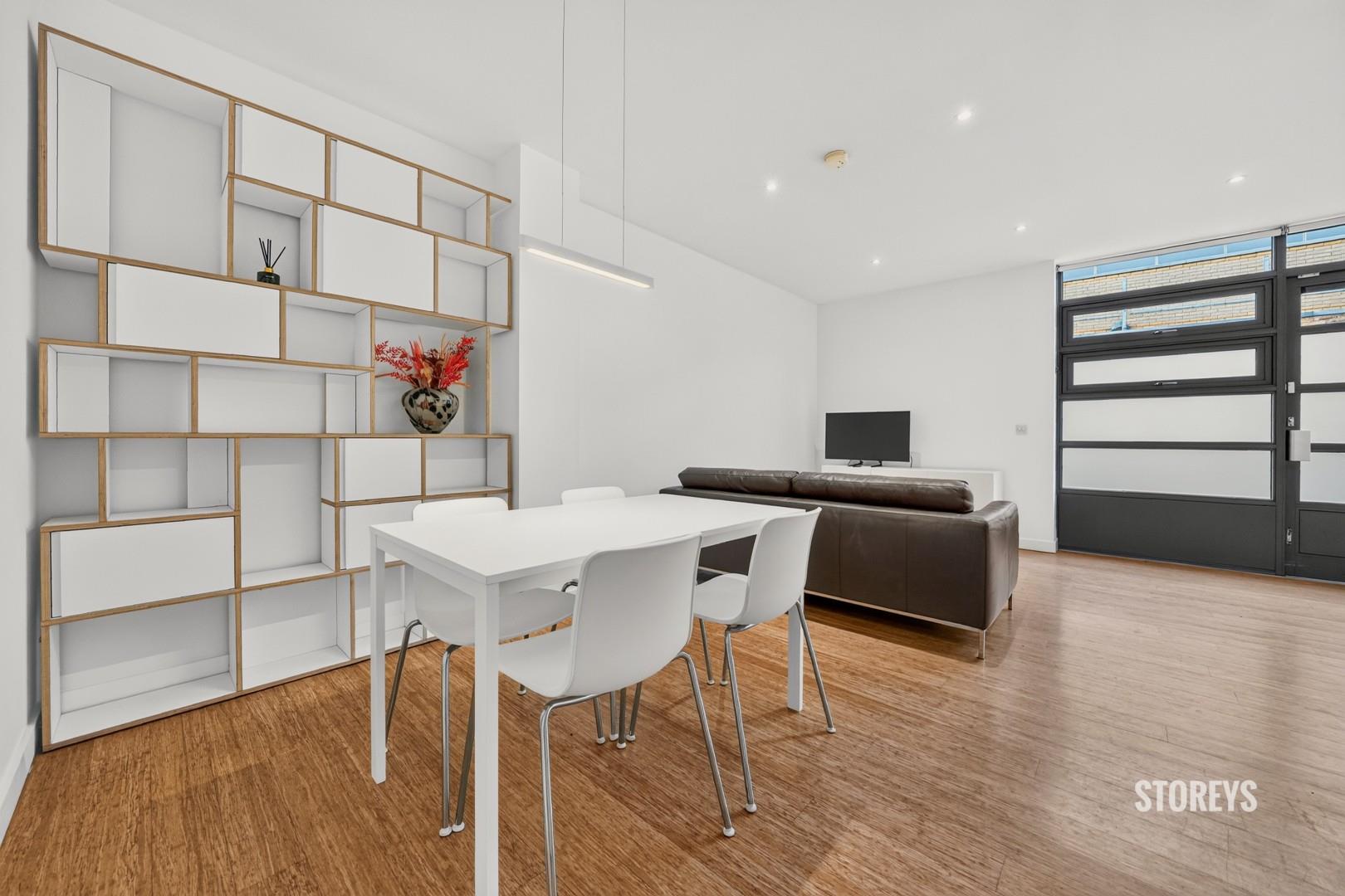 Flat Teesdale Street in Greater London