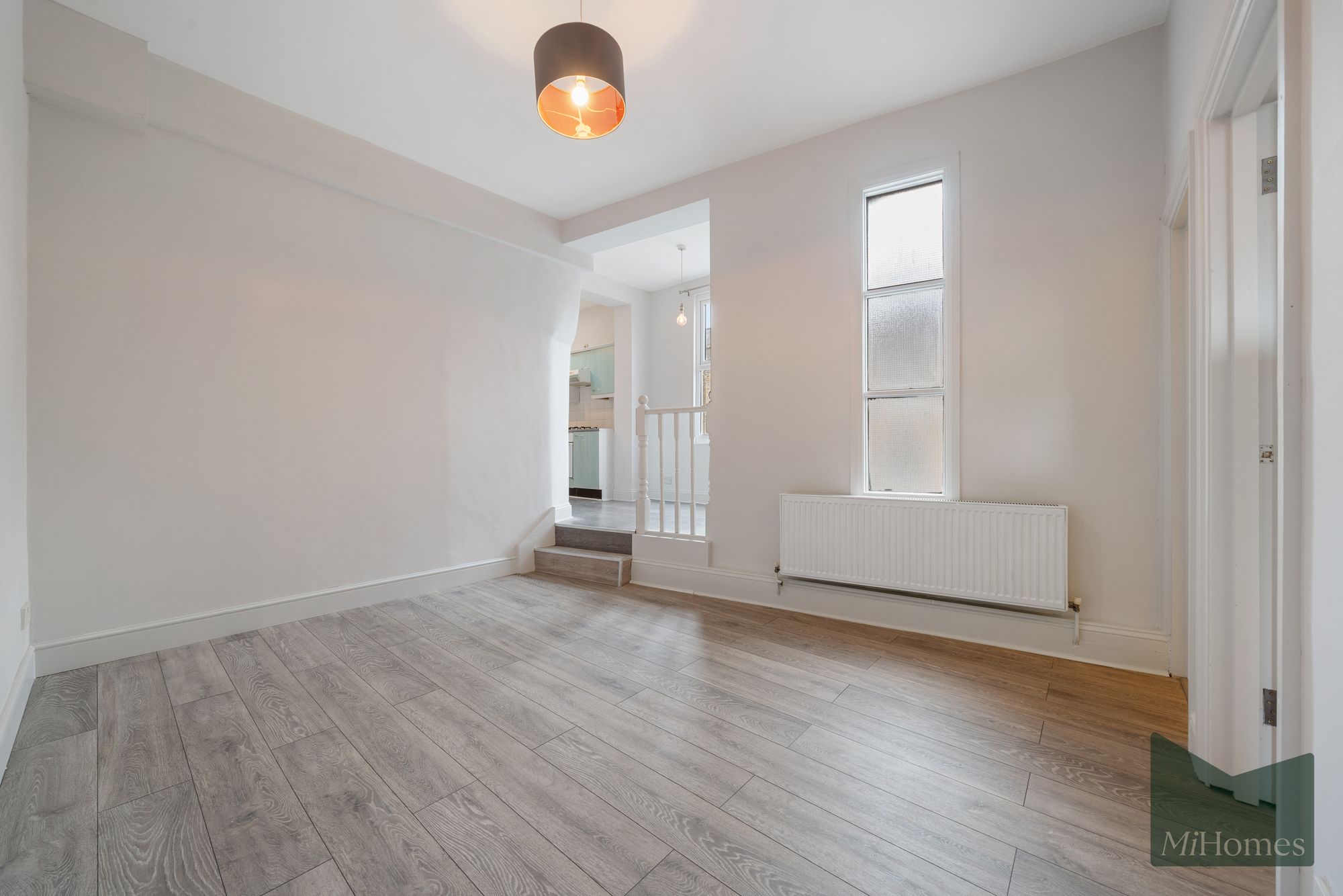 Flat Stroud Green Road in Greater London