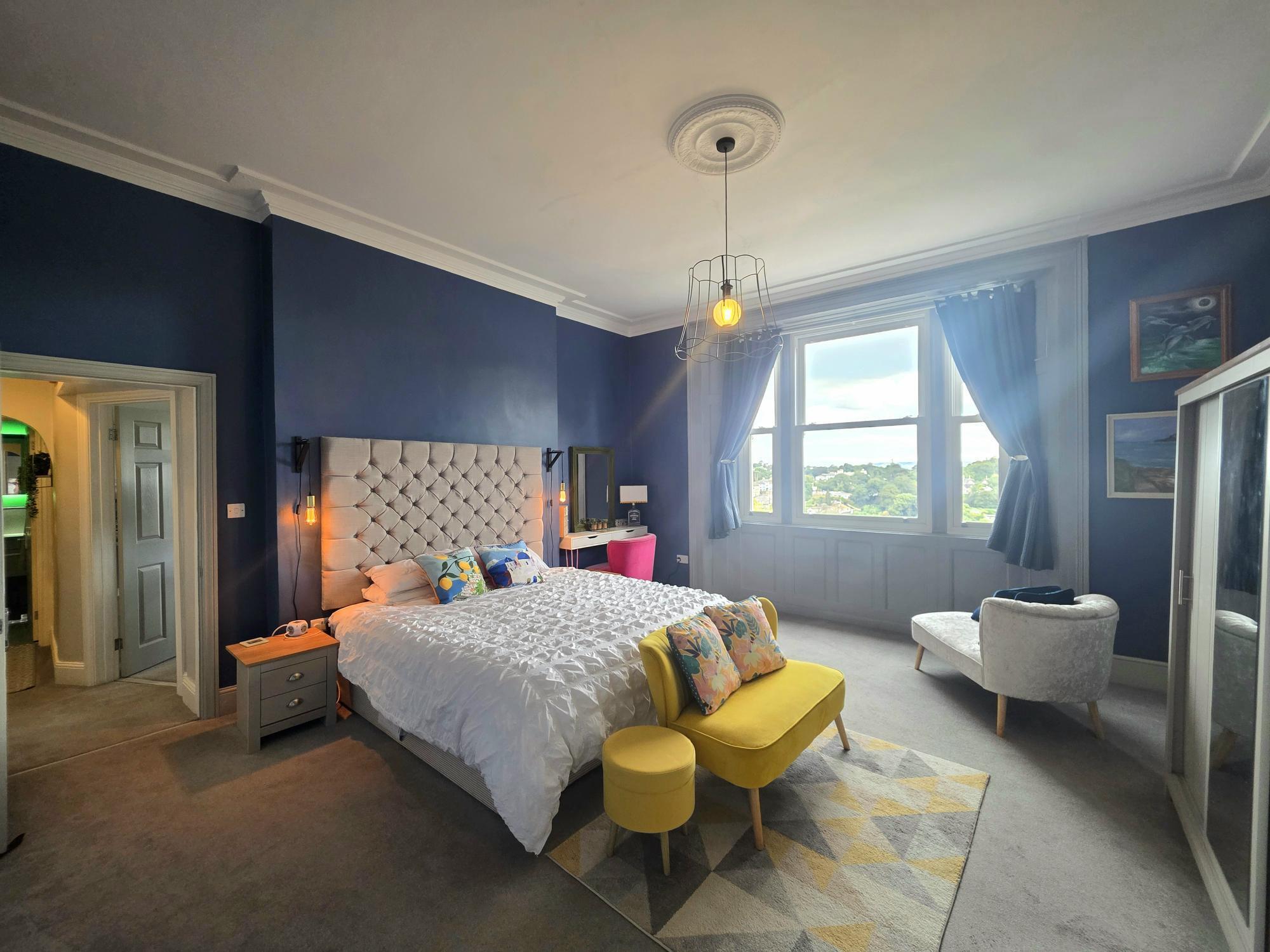 Flat Lower Warberry Road in Torquay