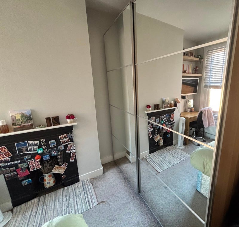 Room Darwin Road in Greater London