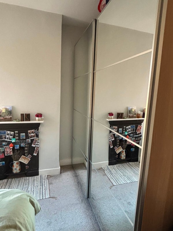 Room Darwin Road in Greater London