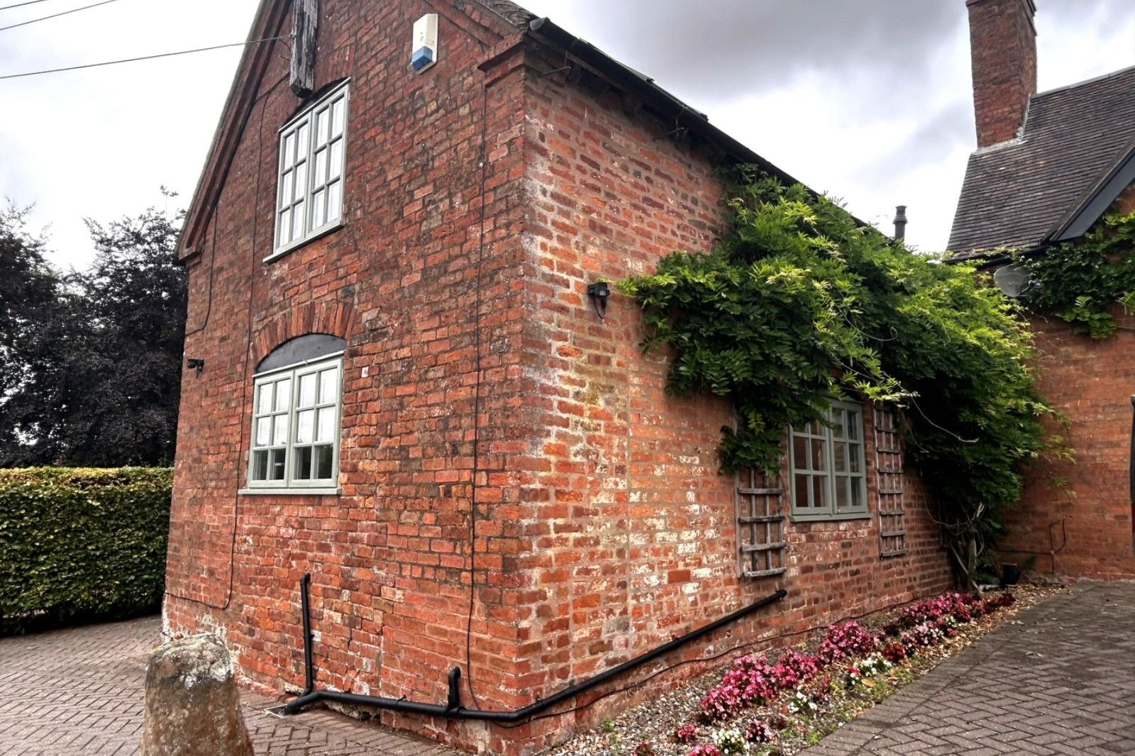 House Worcester Road in Malvern Hills