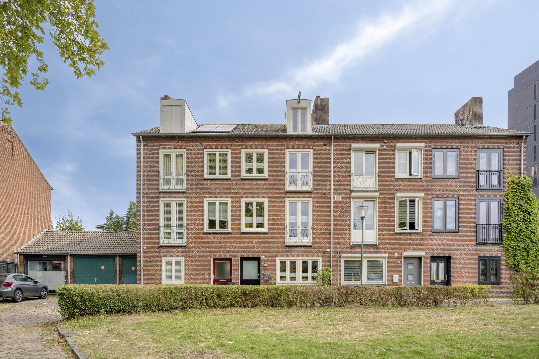Heuvelbrink 125 in Breda