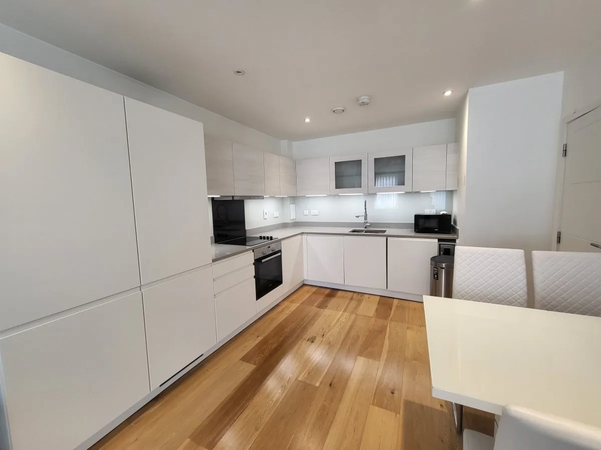 Flat Uxbridge Road in Greater London
