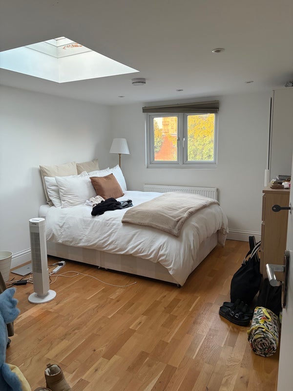 Room Brockley Way in Greater London