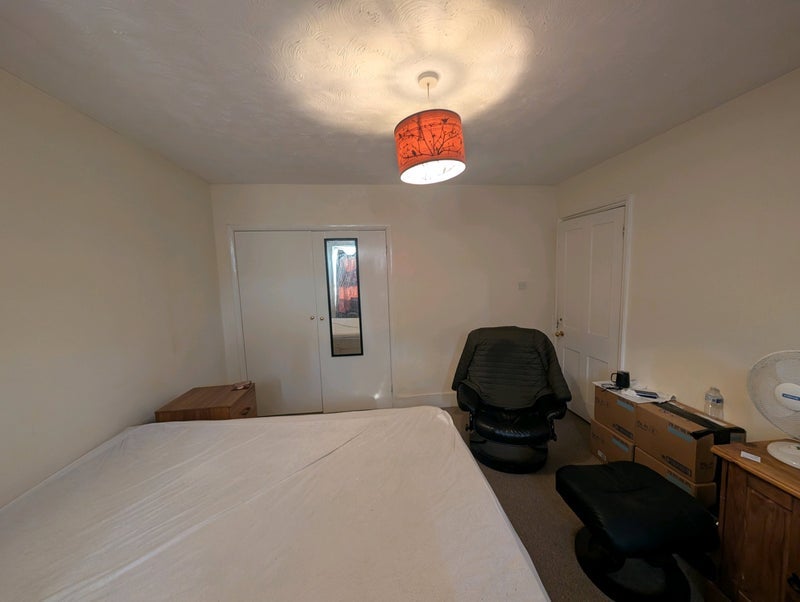 Room East Park in Crawley