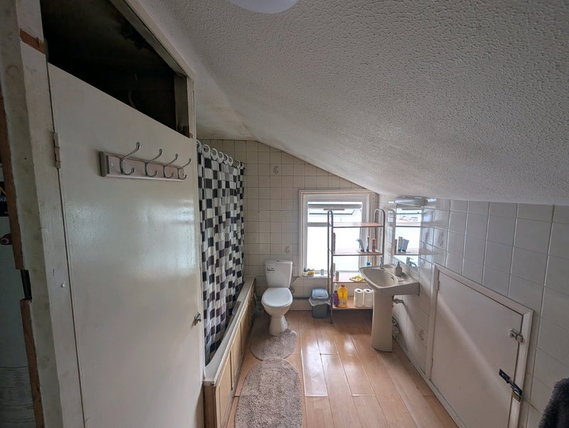 Room East Park in Crawley