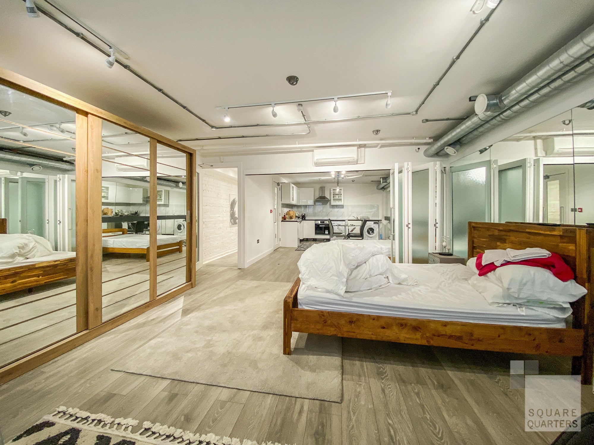 Flat Pulteney Terrace in Greater London