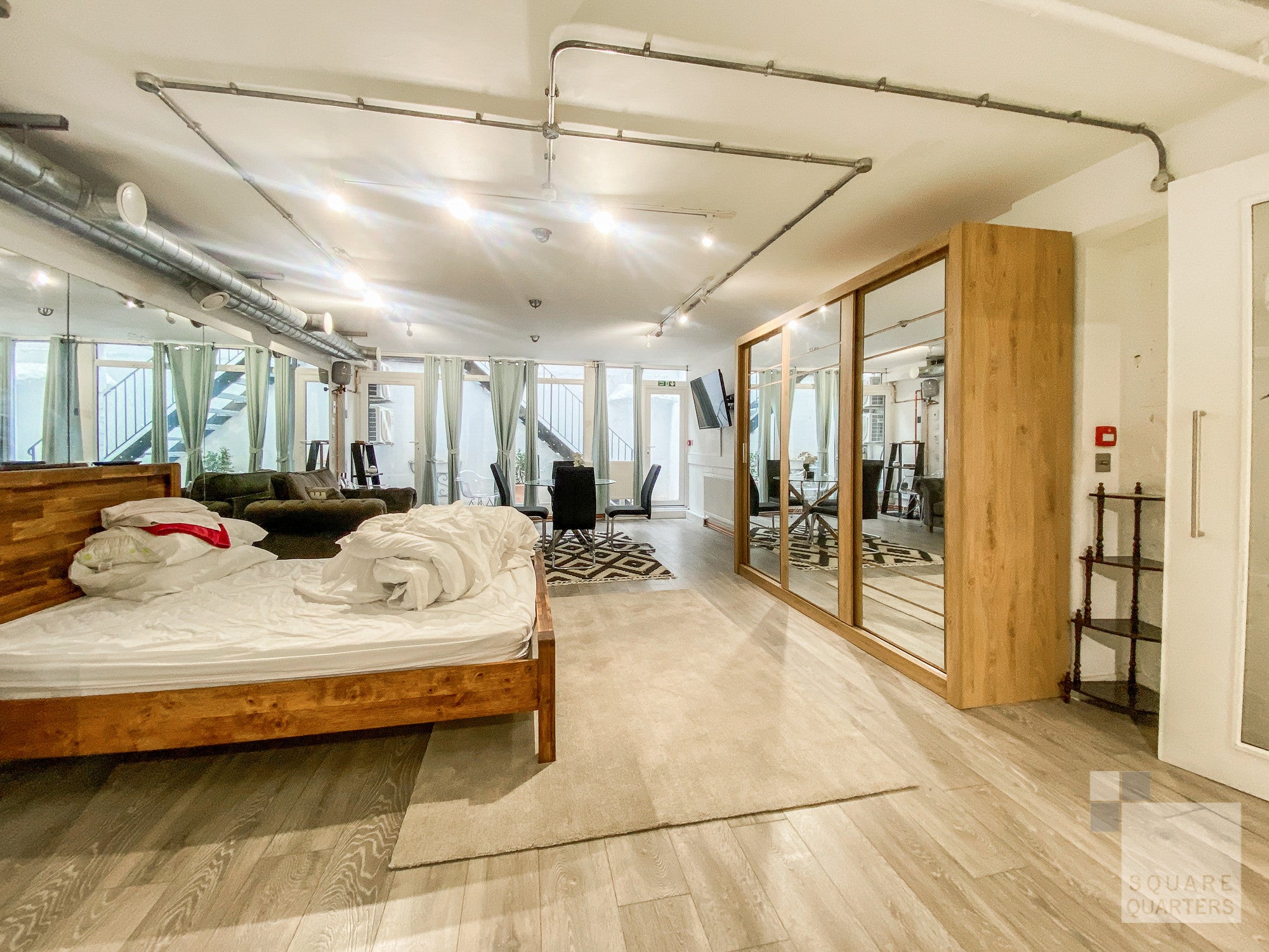 Flat Pulteney Terrace in Greater London