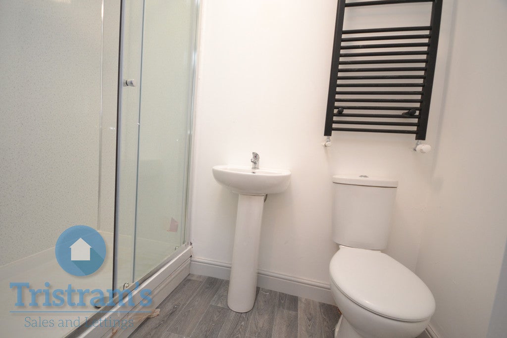 Room Bulwer Road in Nottingham