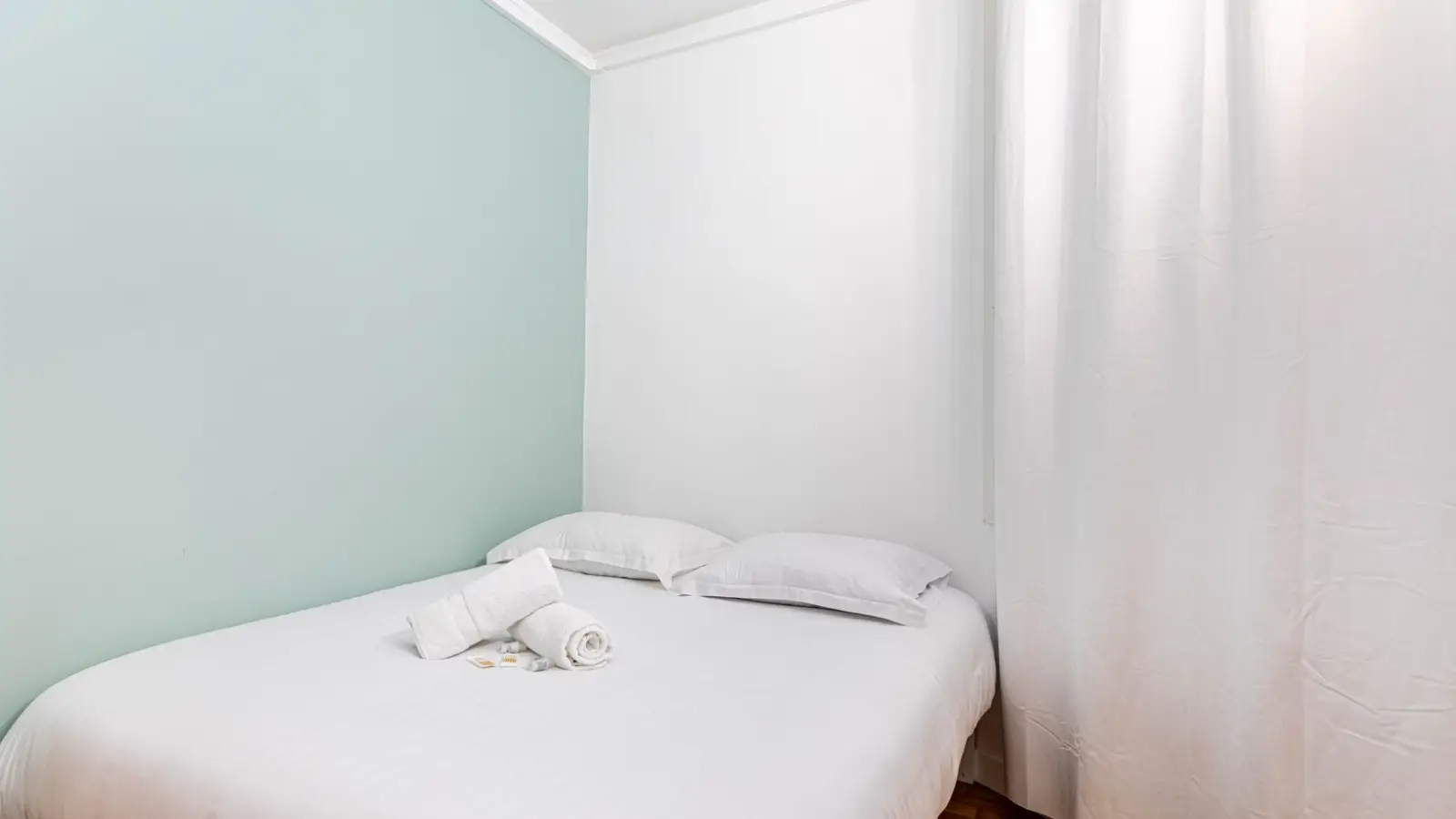 Flat Allée Pierre Lazareff in Paris