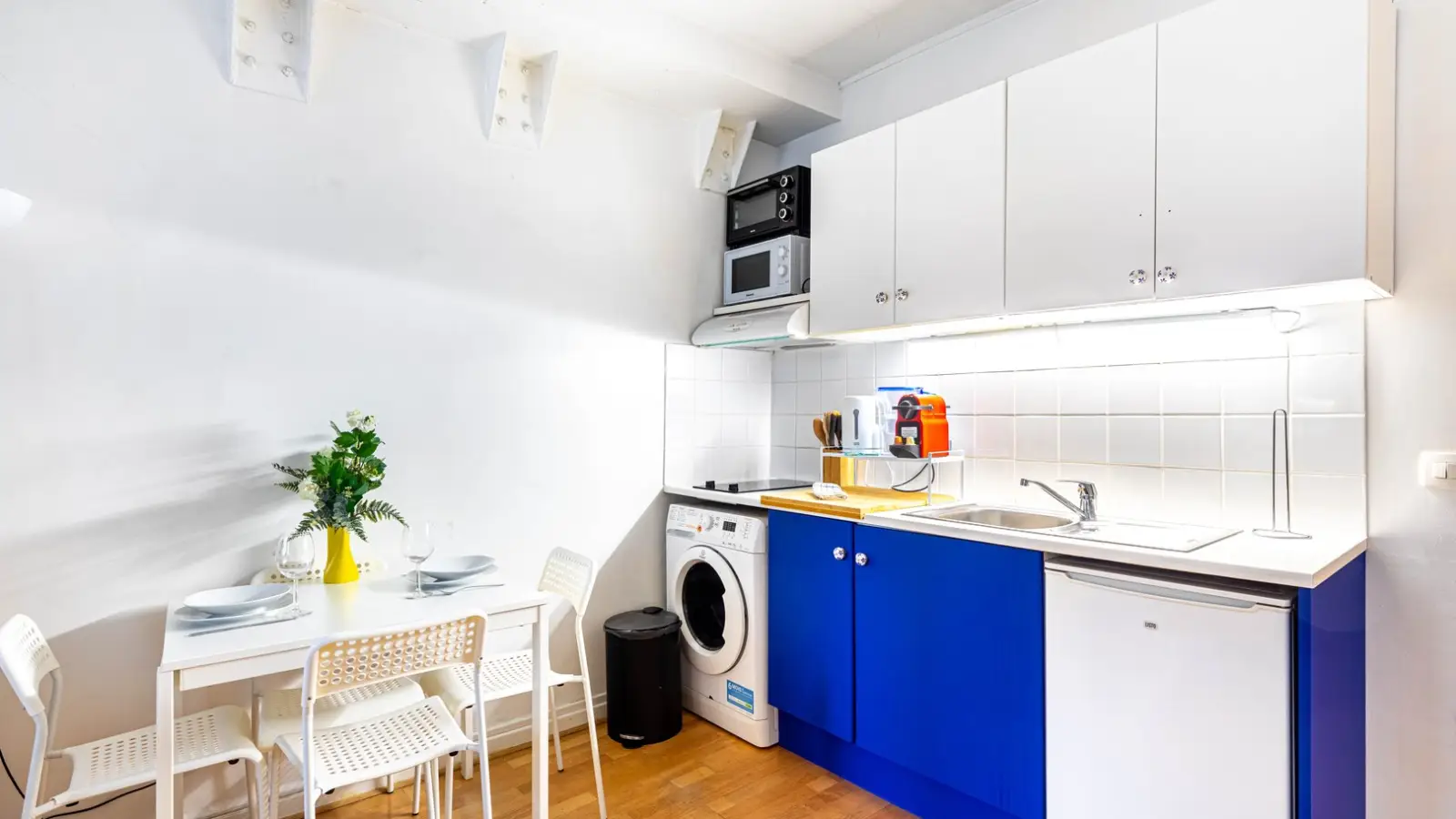 Flat Allée Pierre Lazareff in Paris