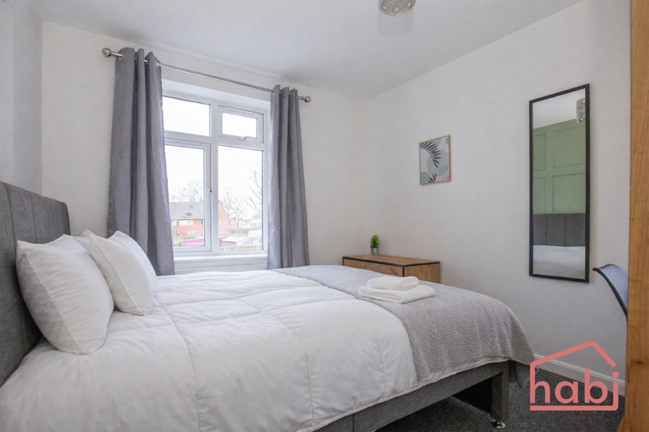 Room Irstead Road in Norwich