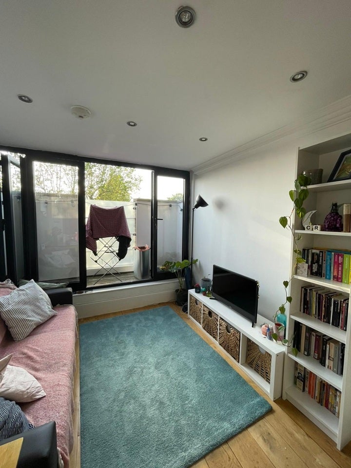 Flat Fortess Road in Greater London