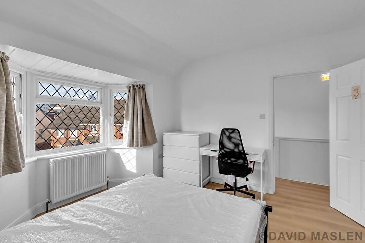Room Dewe Road in Brighton