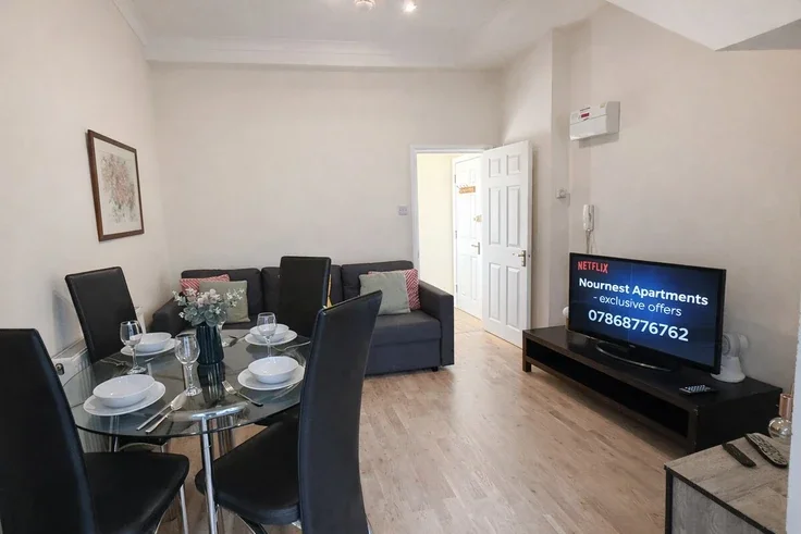 Flat Wilberforce Road in Greater London