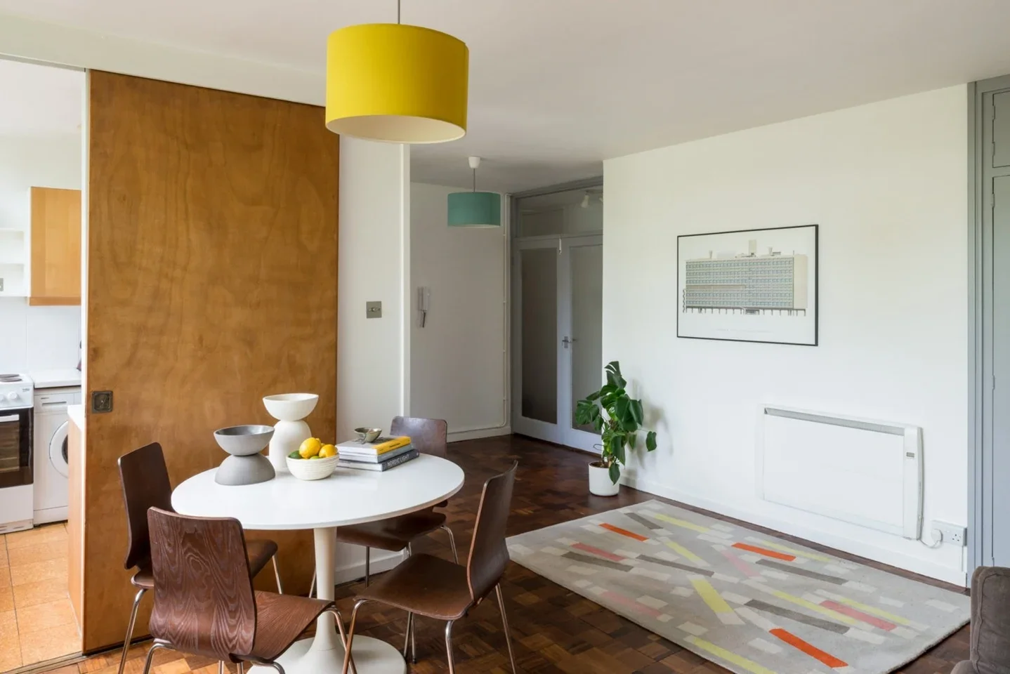 Flat Haverstock Hill in Greater London